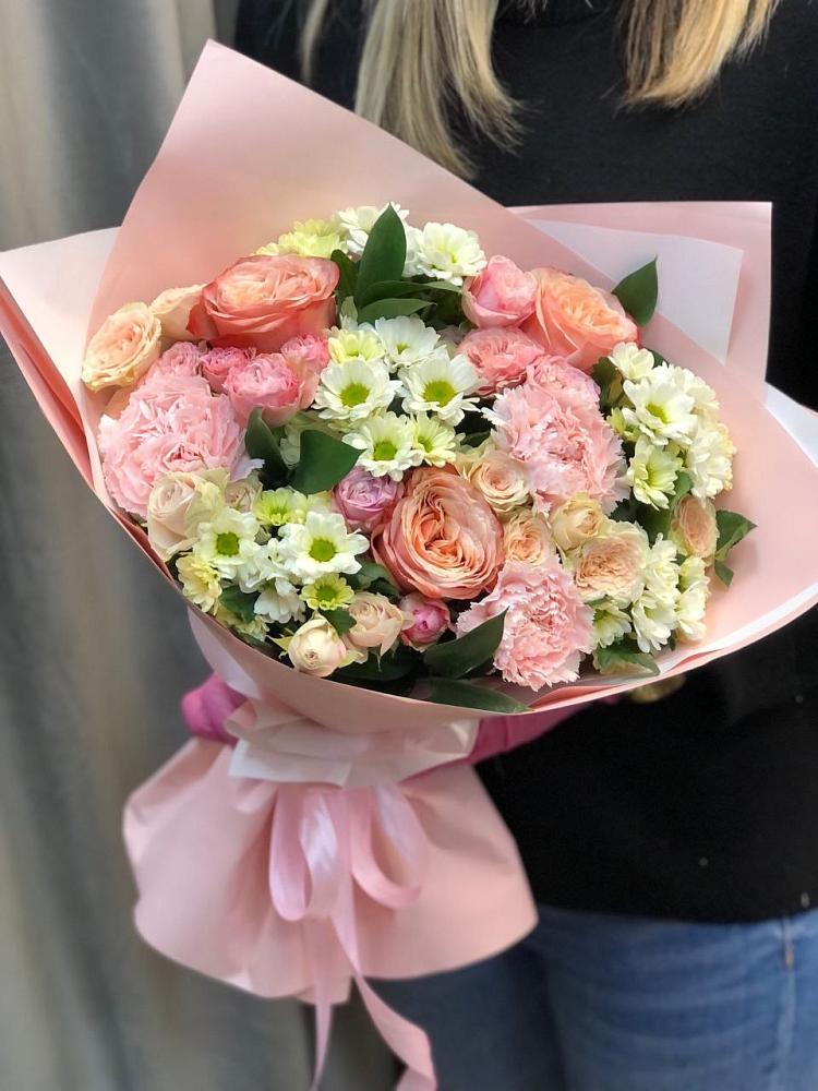 Букет цветов из: Гвоздики, Розы и Хризантемы в Кривянской