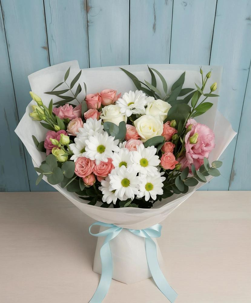 Букет цветов из: Розы, Лизиантусы и Хризантемы в Кривянской