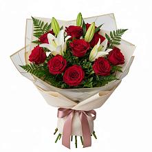 Букет цветов из:  Лилии и Розы в Кривянской