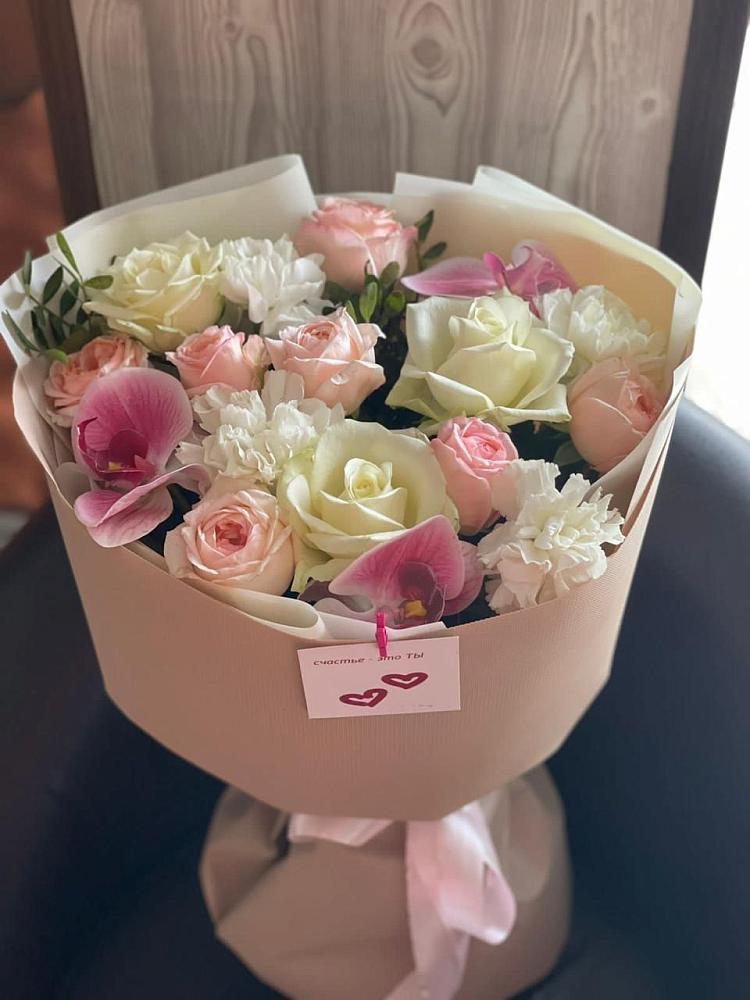 Букет цветов из: Орхидеи, Розы и Гвоздики в Кривянской