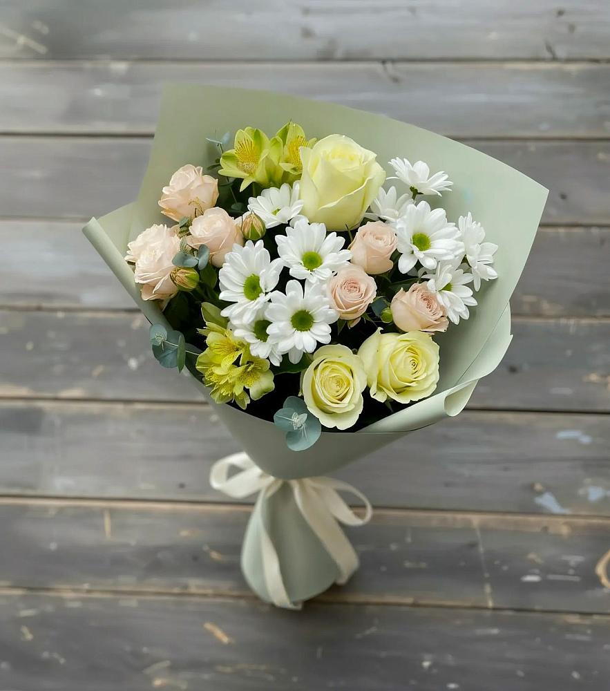Букет цветов из: Альстромерии, Розы и Хризантемы в Кривянской