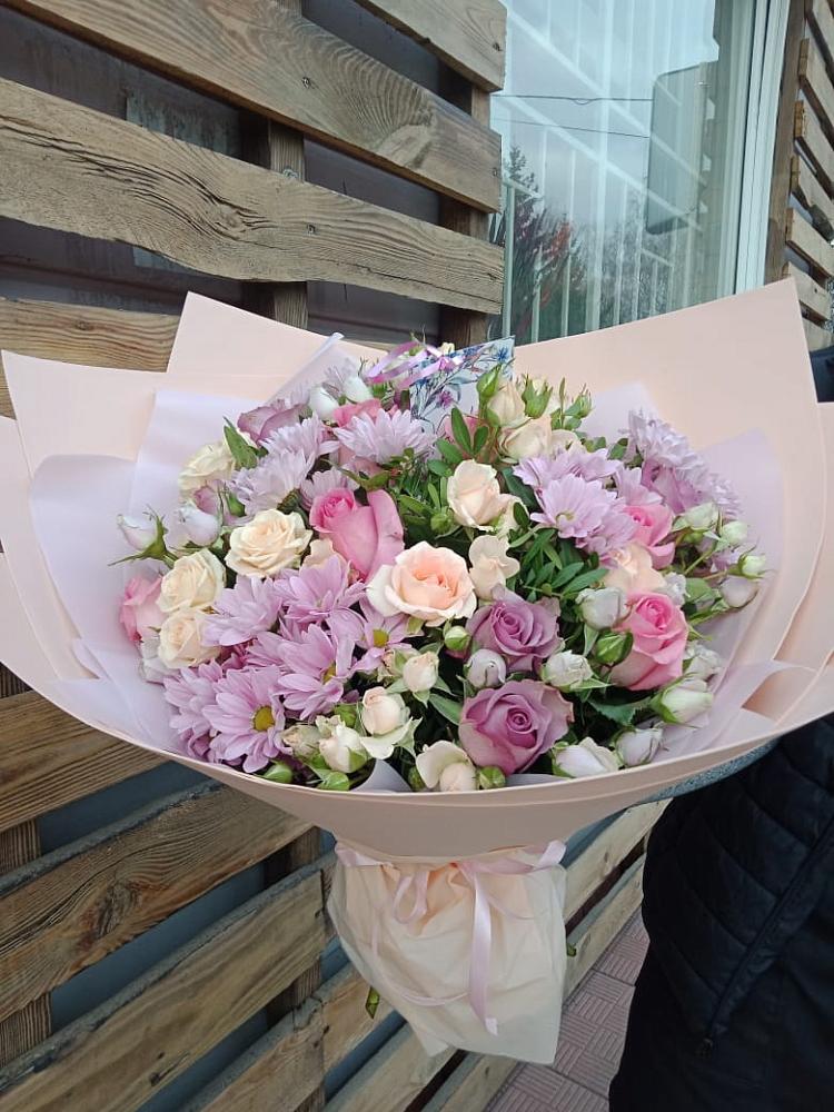 Букет цветов из: Розы и Хризантемы в Кривянской