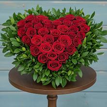 Цветочная композиция из Розы в виде сердца в Кривянской