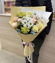 Букет цветов из:  Альстромерии, Розы и Хризантемы в Кривянской
