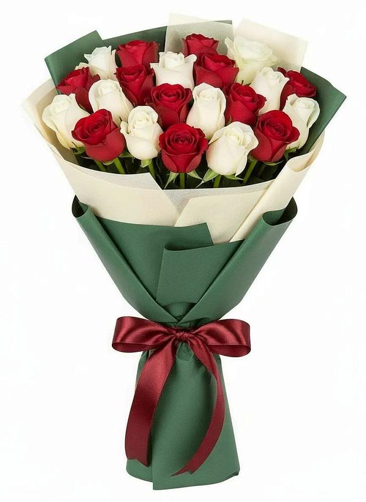 Букет Микс из красных и белых роз в Кривянской