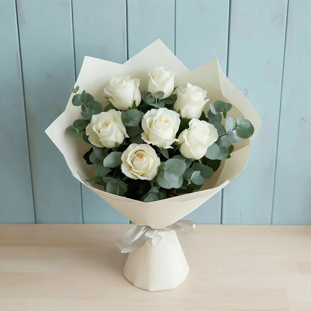 Букет Белые розы в Эвкалипте в Кривянской