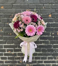 Букет цветов из:  Герберы и Хризантемы в Кривянской