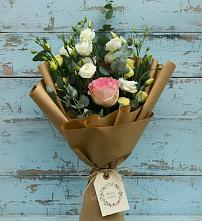 Букет цветов из:  Розы и Лизиантусы #REPLACE_PRED# Кривянской