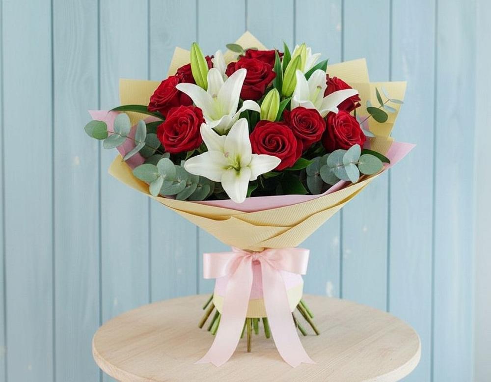 Букет цветов из: Лилии и Розы в Кривянской